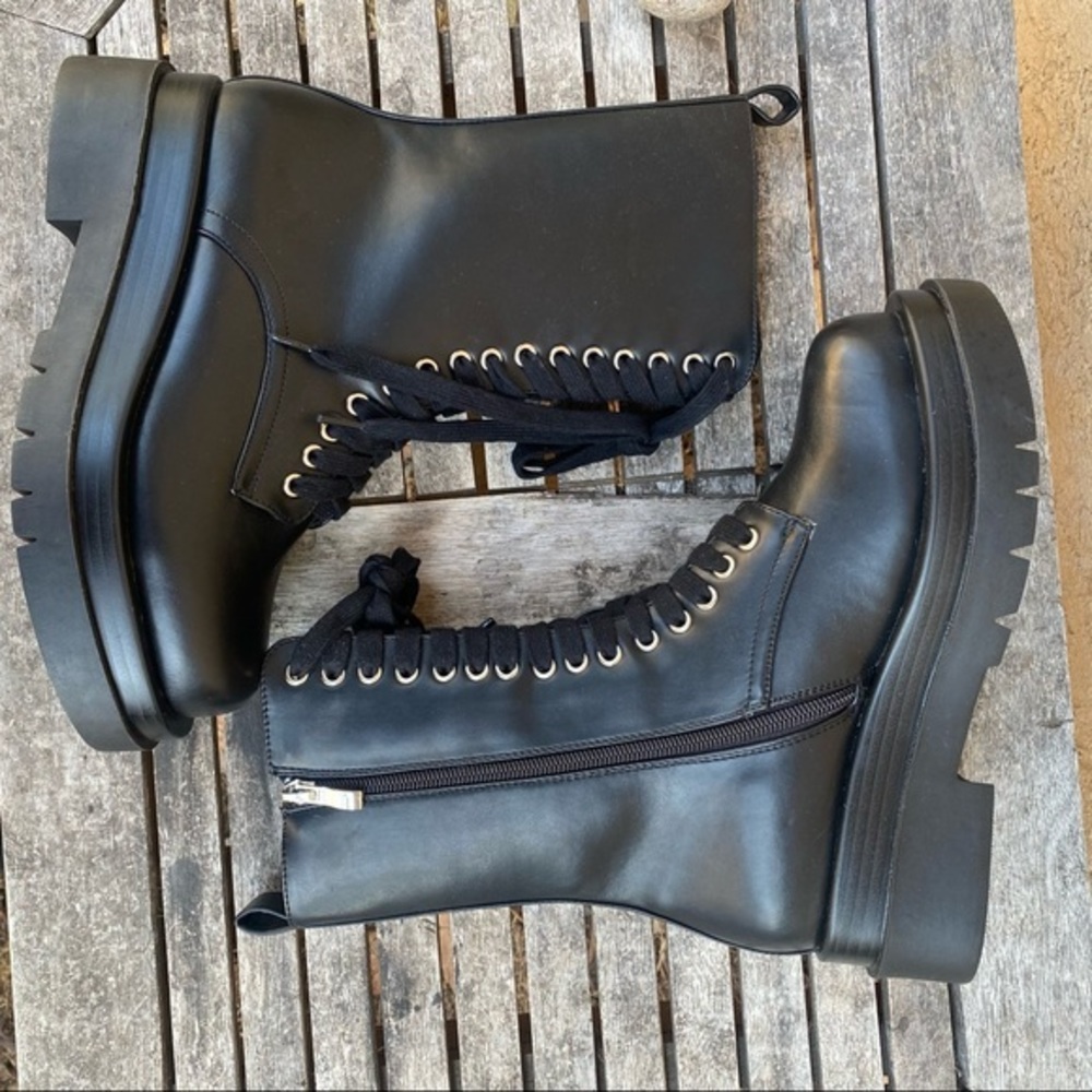 #27 Nasty Gal Black Chunky Faux Leather Lace Up Combat Boots - Picture 9 of 12